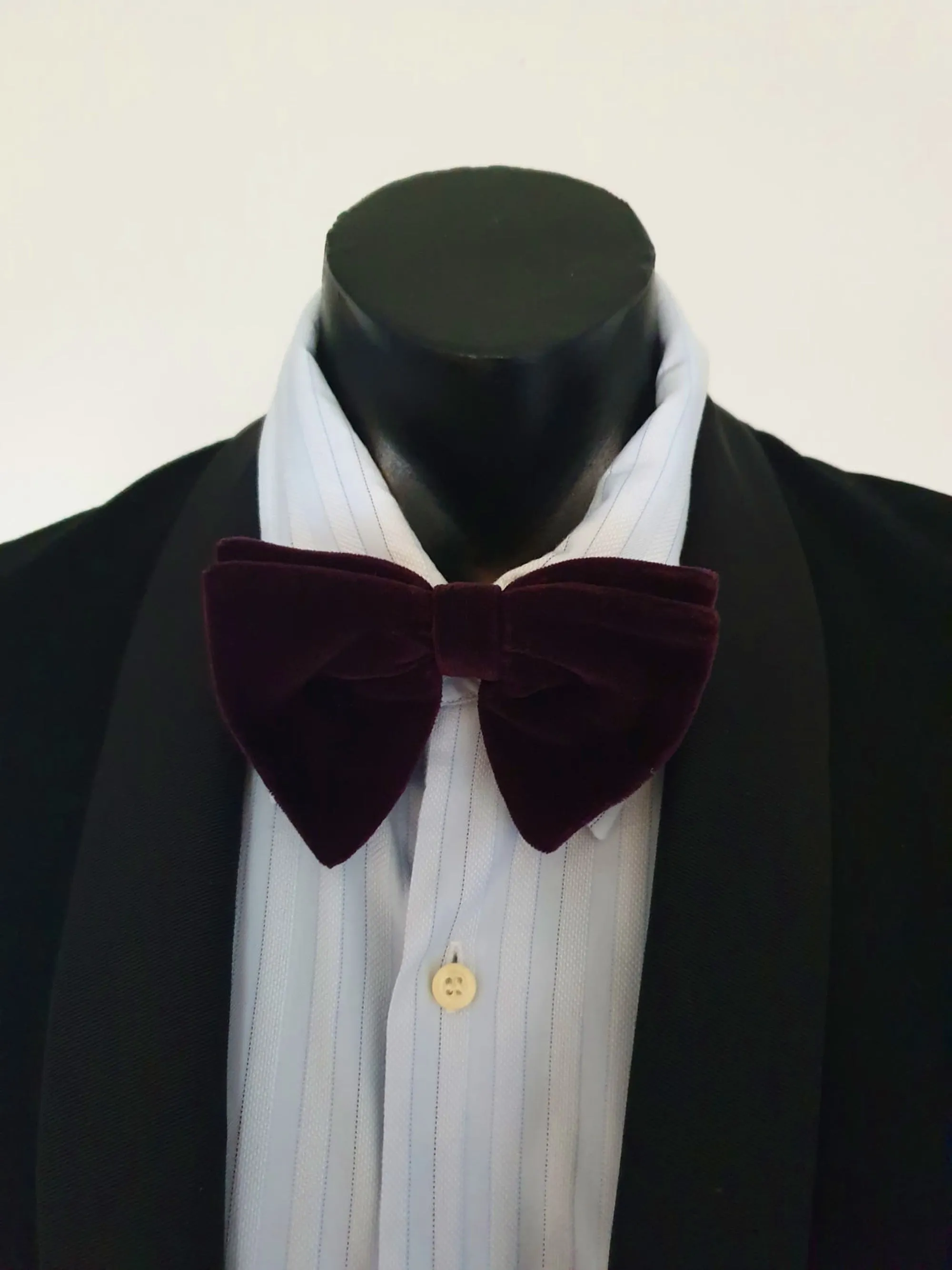 1970s Purple, Wine Colored Velvet Bow Tie