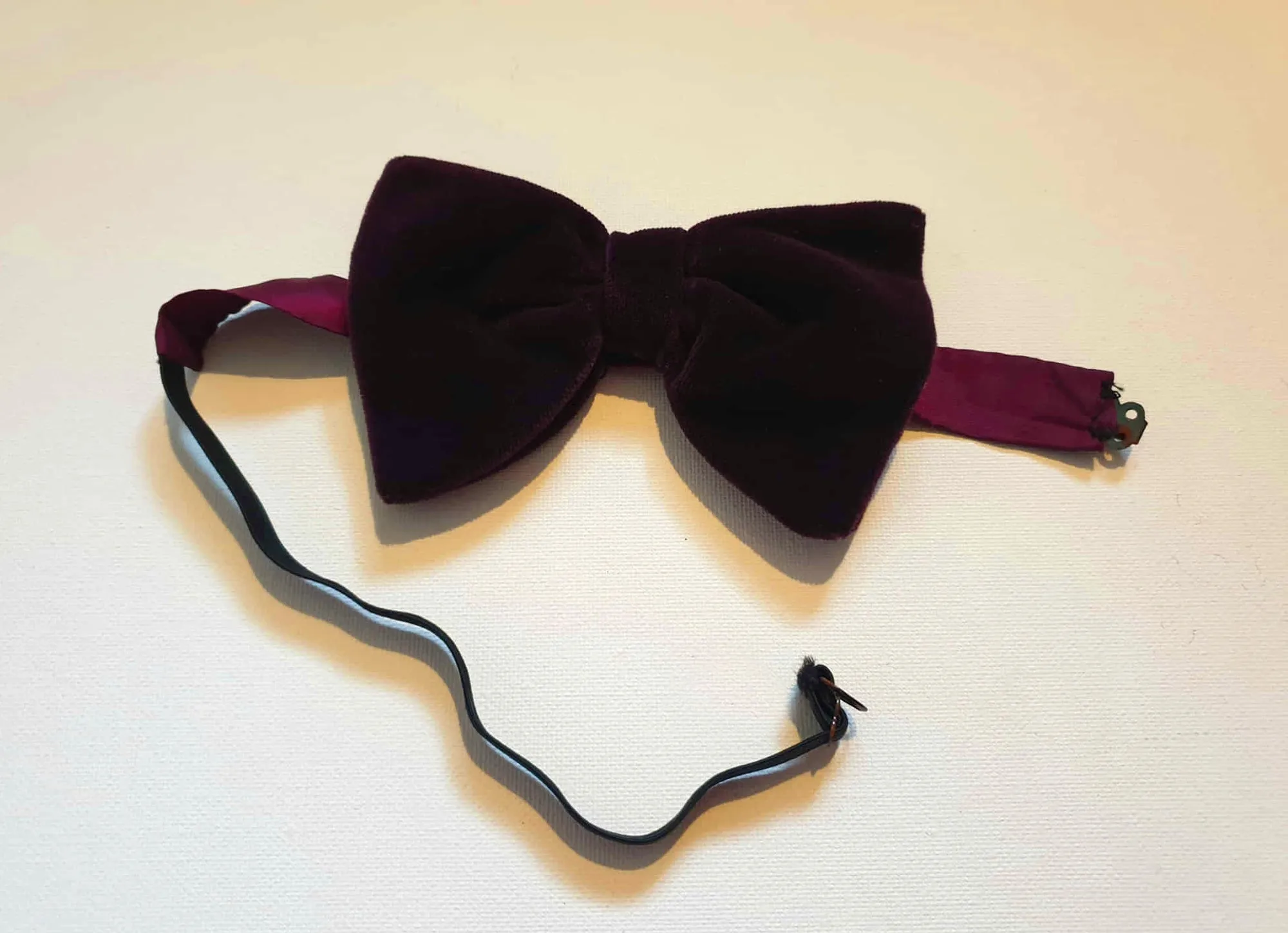 1970s Purple, Wine Colored Velvet Bow Tie