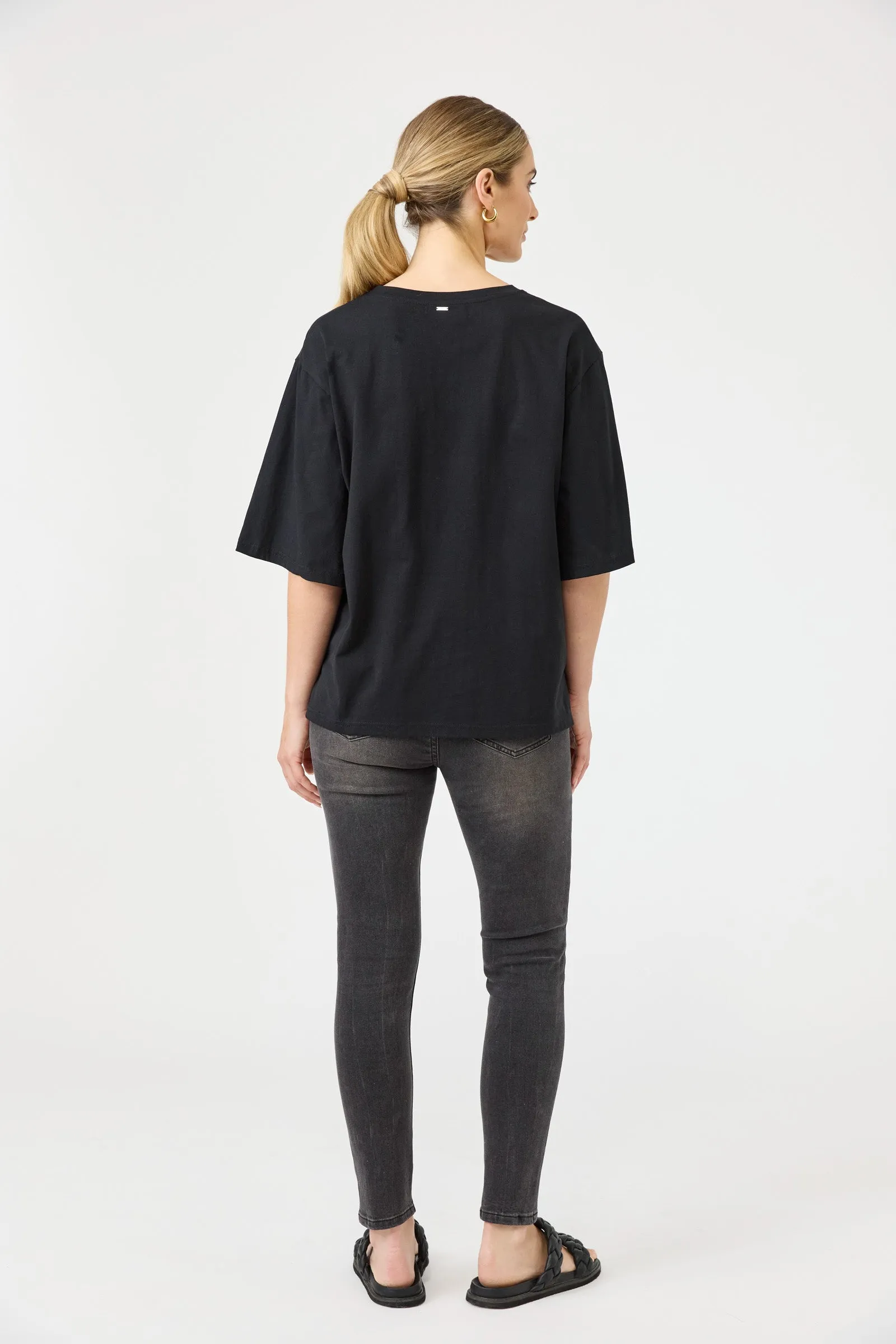 Studio Tshirt - Ebony