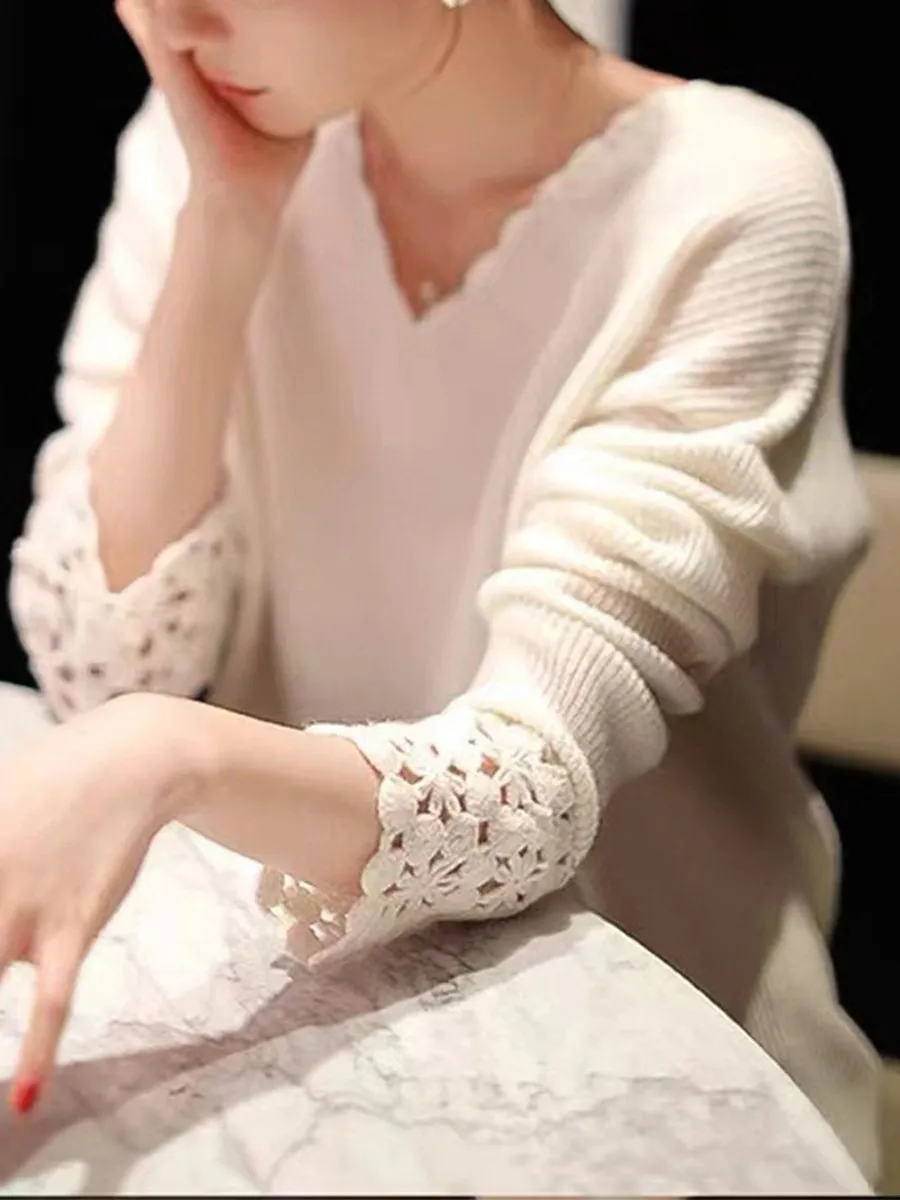 V-Neck Long-Sleeve Cashmere Sweater with Hollow Stitch Design
